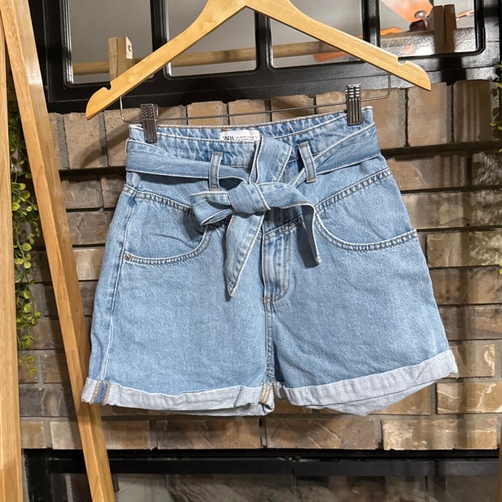 Zara High Rise Light Wash Shorts Paperbag Shorts Womens Sz 2 Denim Belted Casual